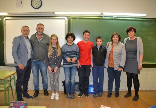 Cambre felicita aos campións do certame de matemáticas do CEIP Portofaro